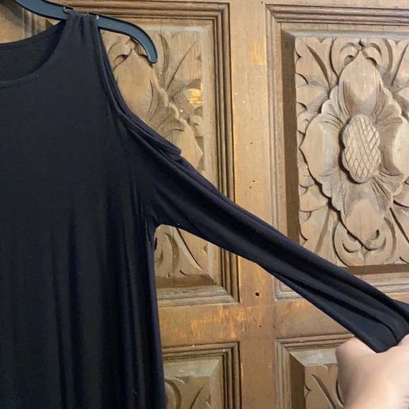 Lularoe cold shoulder tunic - Picture 2 of 3